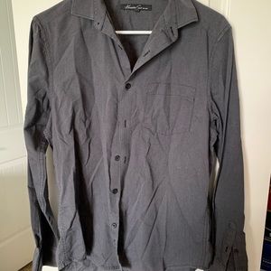 Men’s Gray Button-Down